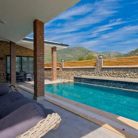 Artan 1 / Yesiluezuemlue Hotel